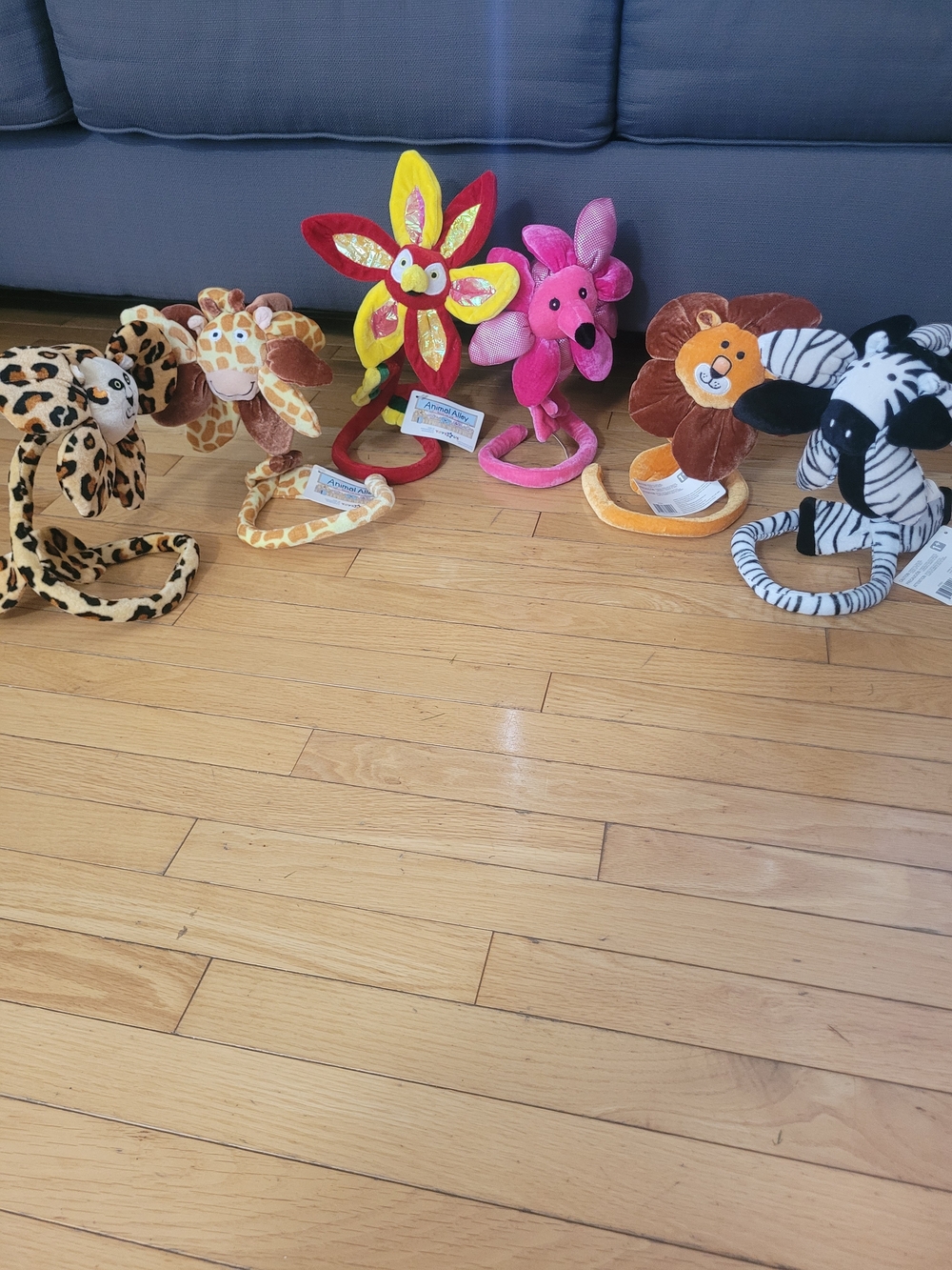 Lot Of 6 Animal Alley Posable Plush Exclusive To Toys R Us